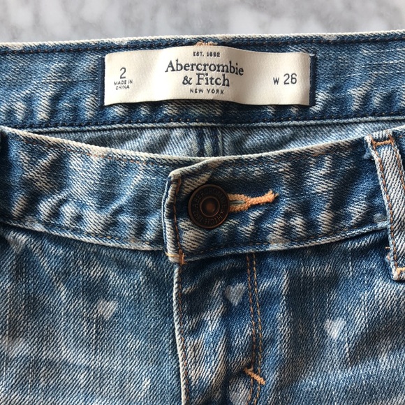 Abercrombie Jean Shorts - size 2, w26 - Picture 4 of 8
